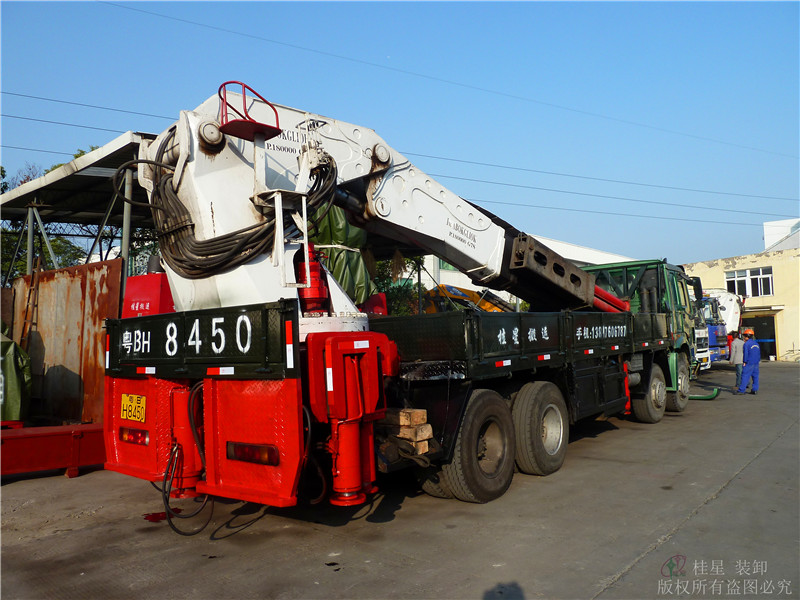 上海桂星70噸隨車吊