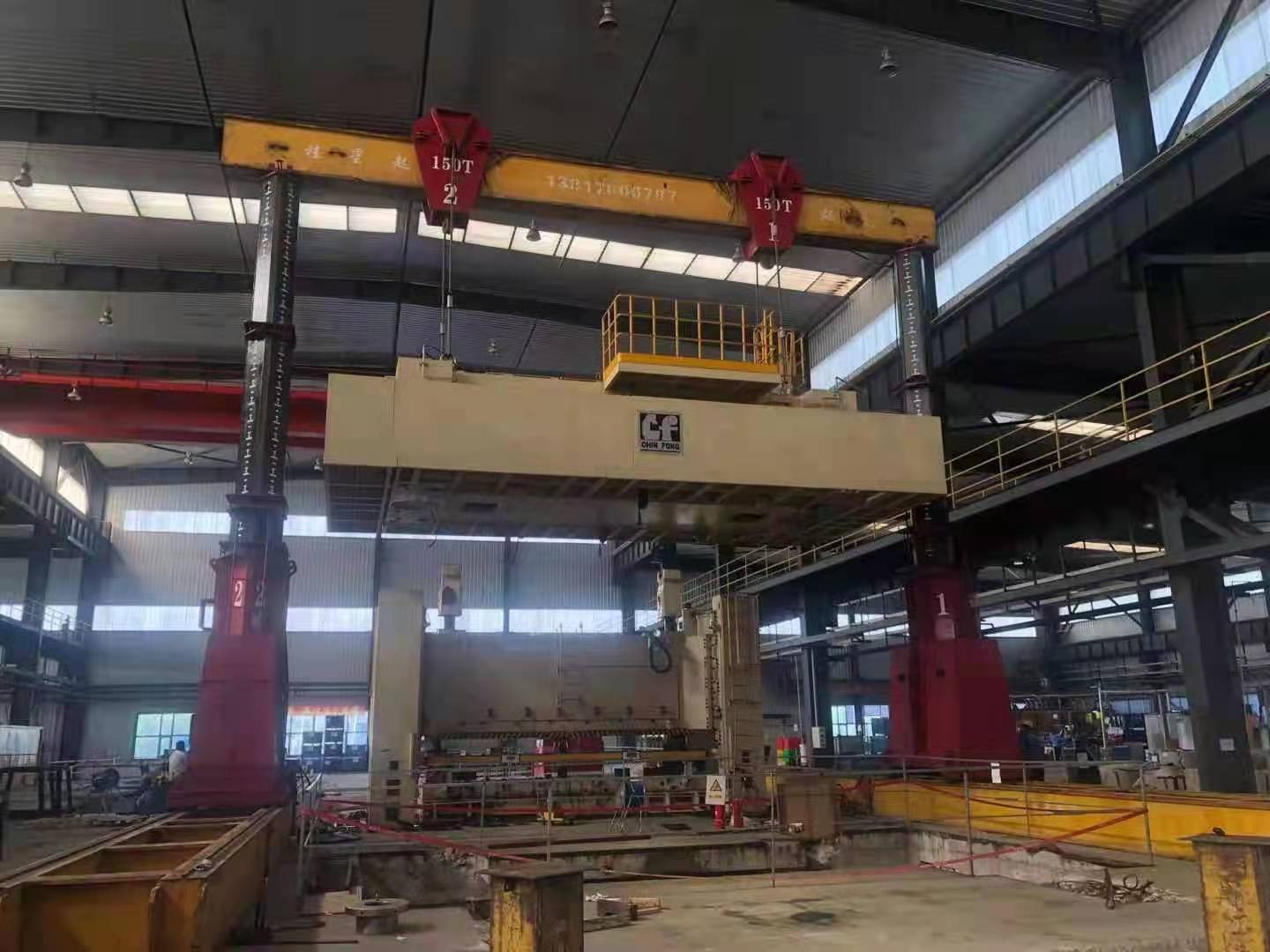 大型設(shè)備吊裝搬運(yùn)