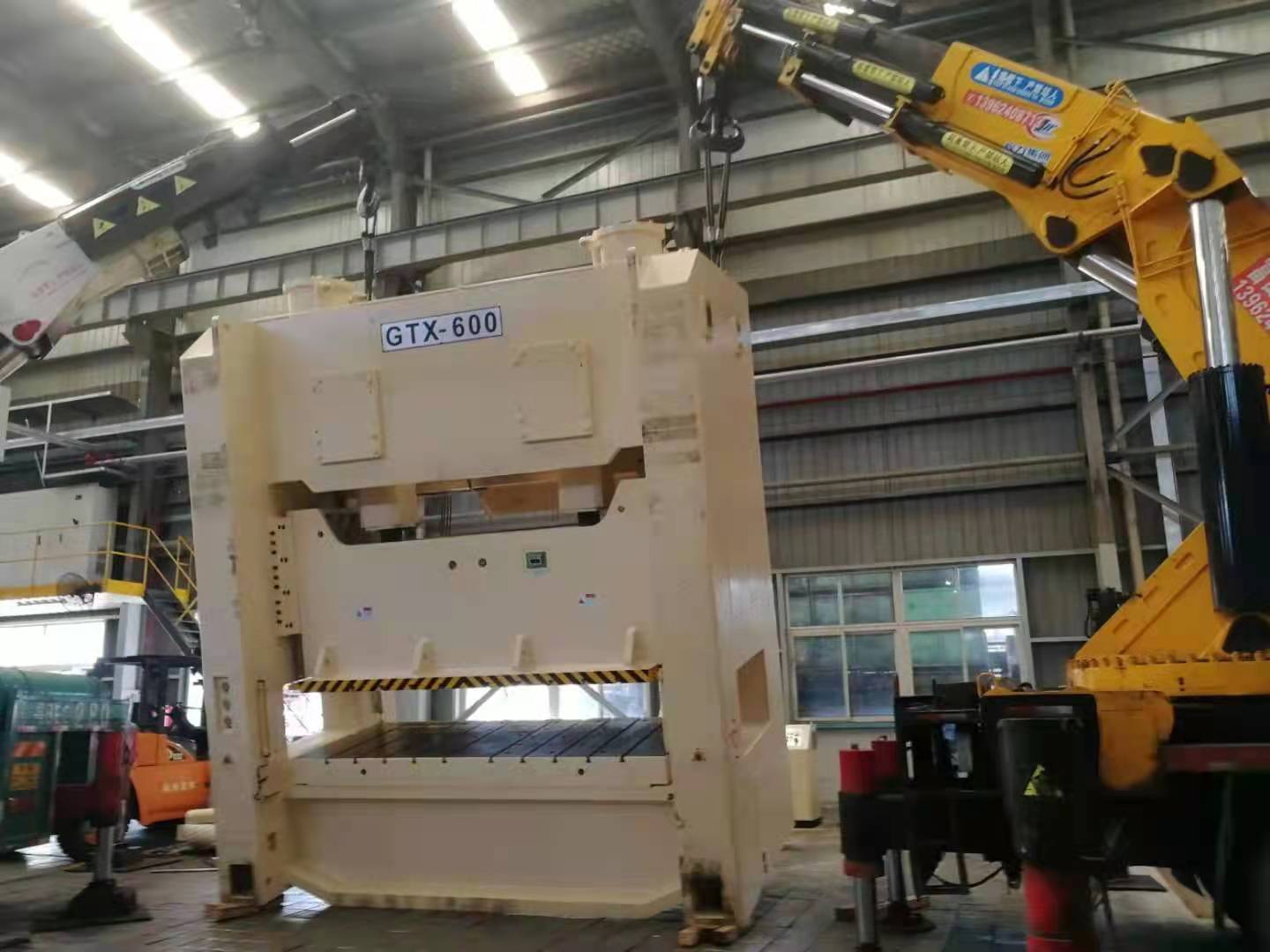 大型設(shè)備裝卸 大型設(shè)備裝卸