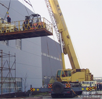 精密機(jī)器吊裝上樓